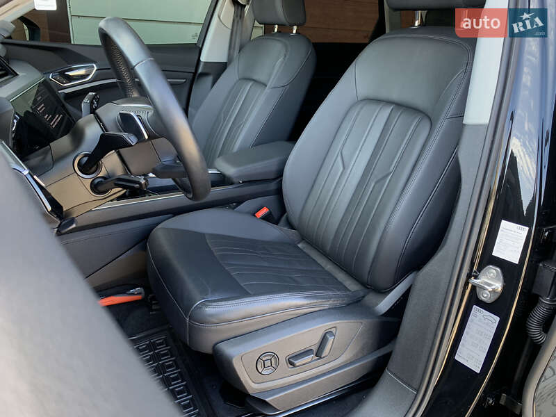 Внедорожник / Кроссовер Audi e-tron 2019 в Бердичеве