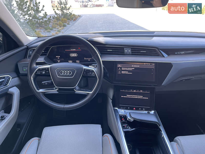 Позашляховик / Кросовер Audi e-tron 2019 в Луцьку