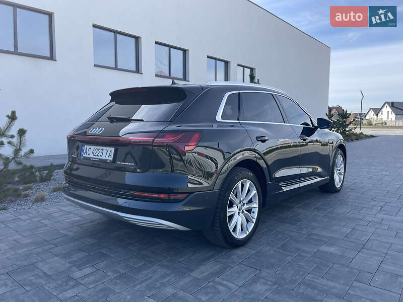 Позашляховик / Кросовер Audi e-tron 2019 в Луцьку