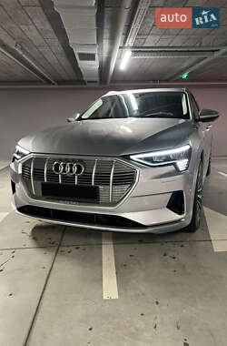 Позашляховик / Кросовер Audi e-tron 2019 в Львові