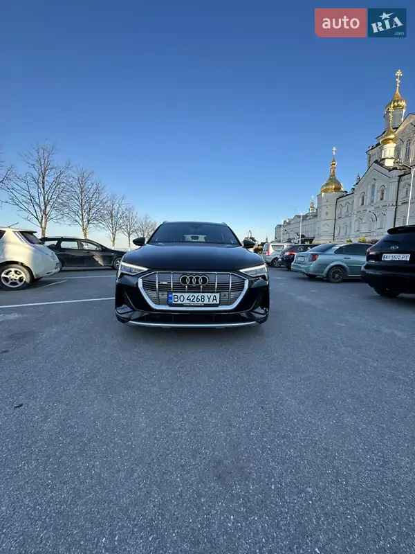 Audi e-tron 2021