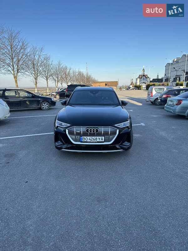 Позашляховик / Кросовер Audi e-tron 2021 в Тернополі фото 15 Позашляховик / Кросовер Audi e-tron 2021 в Тернополі