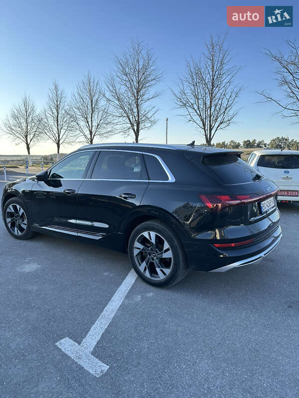 Позашляховик / Кросовер Audi e-tron 2021 в Тернополі фото 20 Позашляховик / Кросовер Audi e-tron 2021 в Тернополі