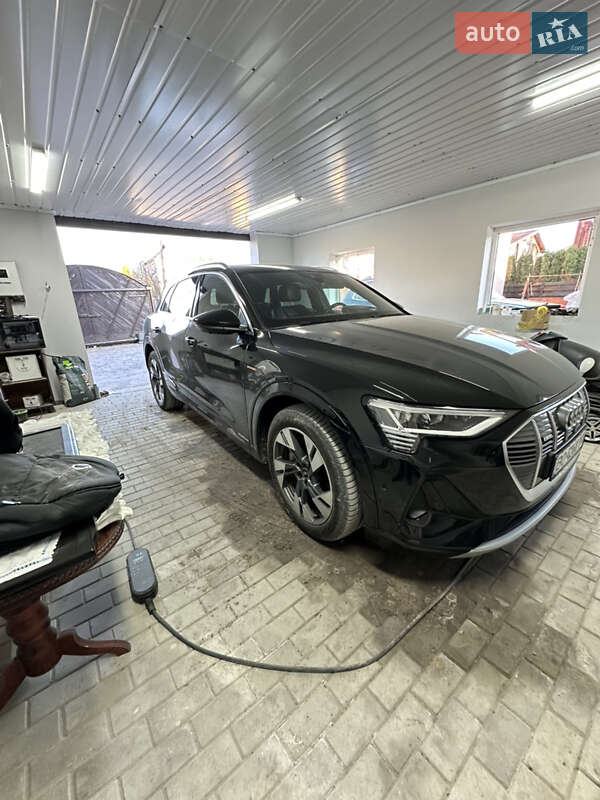 Позашляховик / Кросовер Audi e-tron 2021 в Тернополі фото 51 Позашляховик / Кросовер Audi e-tron 2021 в Тернополі