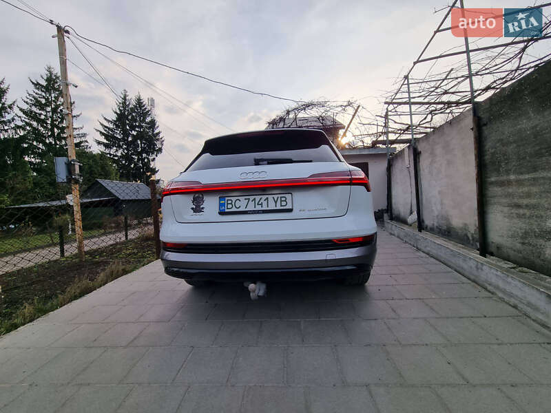 Внедорожник / Кроссовер Audi e-tron 2019 в Львове
