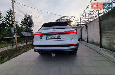 Внедорожник / Кроссовер Audi e-tron 2019 в 