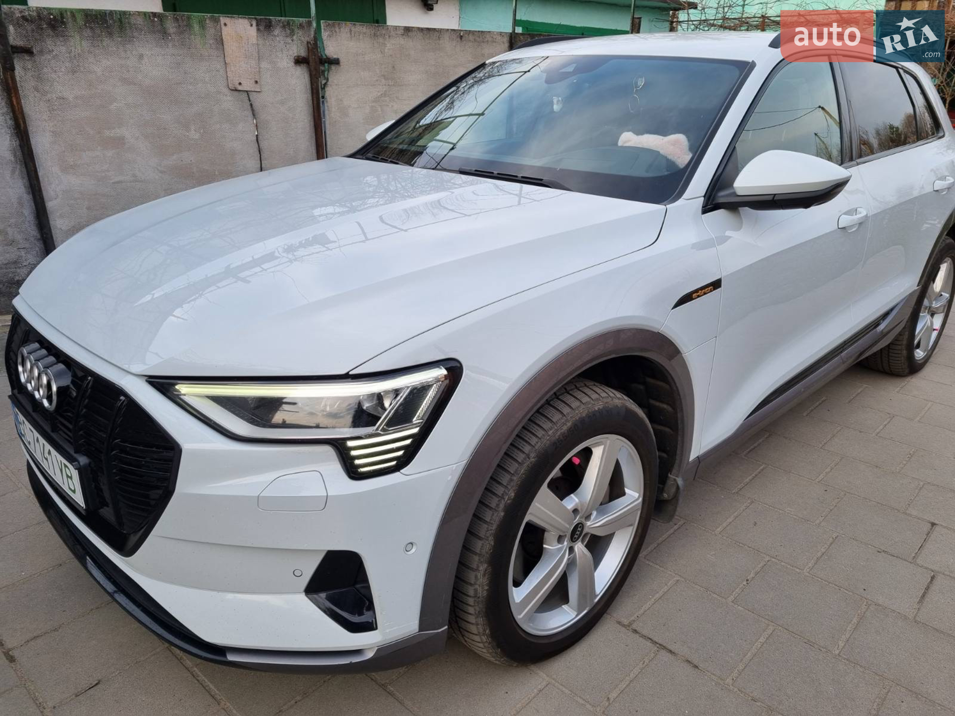 2019 Audi e-tron - мініатюра 12