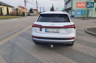 Внедорожник / Кроссовер Audi e-tron 2019 в 