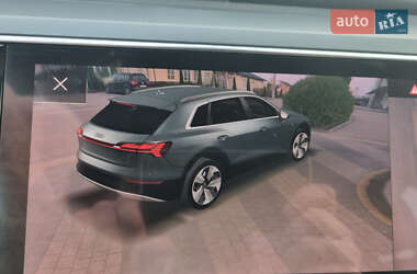 Внедорожник / Кроссовер Audi e-tron 2019 в 
