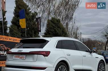Внедорожник / Кроссовер Audi e-tron 2019 в 