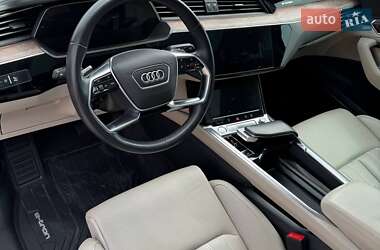 Внедорожник / Кроссовер Audi e-tron 2019 в 