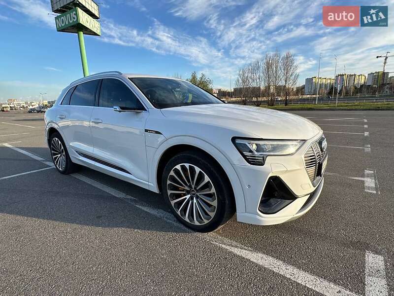 Внедорожник / Кроссовер Audi e-tron 2020 в Киеве
