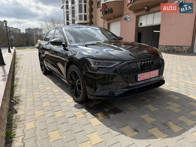 Внедорожник / Кроссовер Audi e-tron 2020 в Одессе