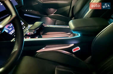 Внедорожник / Кроссовер Audi e-tron 2019 в 
