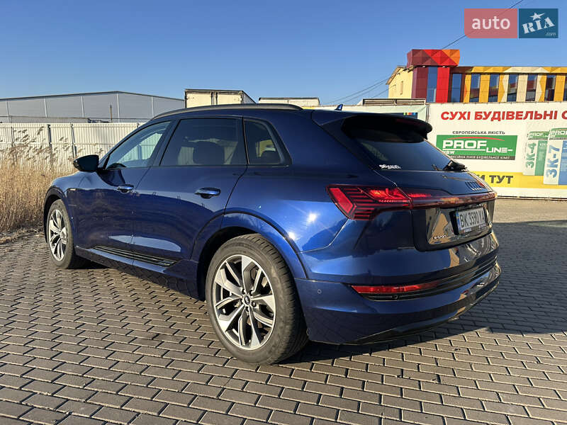 Внедорожник / Кроссовер Audi e-tron 2020 в Ровно
