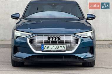 Внедорожник / Кроссовер Audi e-tron 2019 в 