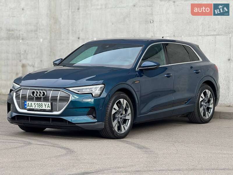 Внедорожник / Кроссовер Audi e-tron 2019 в Киеве