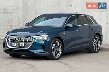 Внедорожник / Кроссовер Audi e-tron 2019 в 