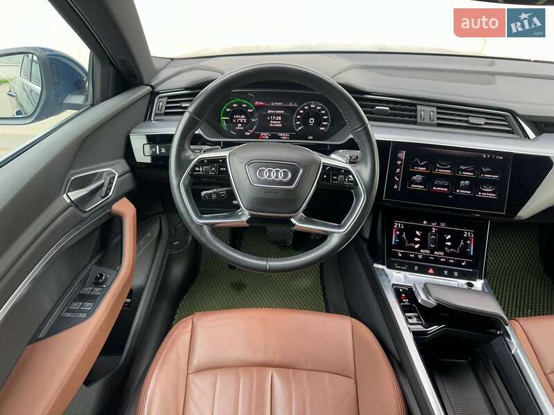 Внедорожник / Кроссовер Audi e-tron 2019 в Киеве