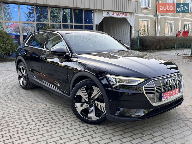 Внедорожник / Кроссовер Audi e-tron 2019 в 