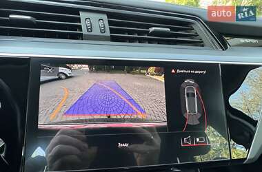 Внедорожник / Кроссовер Audi e-tron 2019 в 