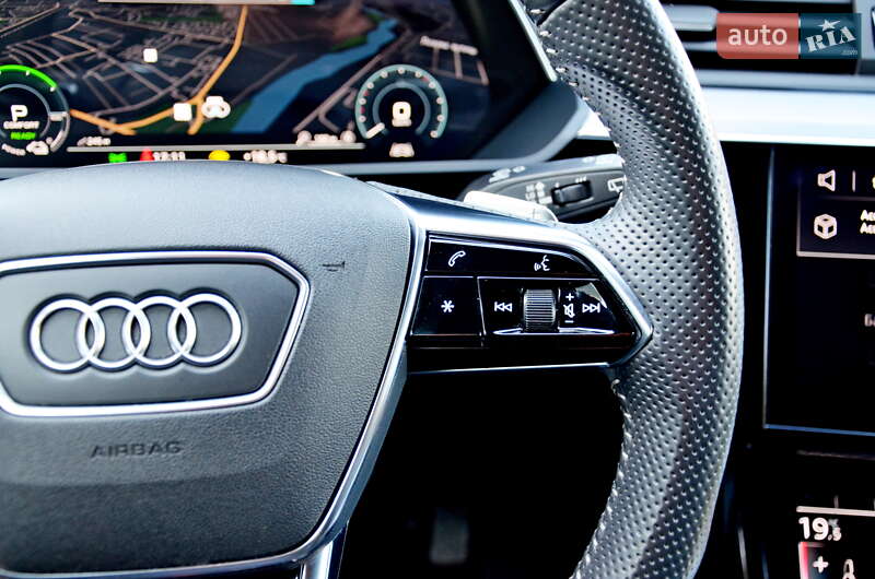 Внедорожник / Кроссовер Audi e-tron 2019 в Ивано-Франковске