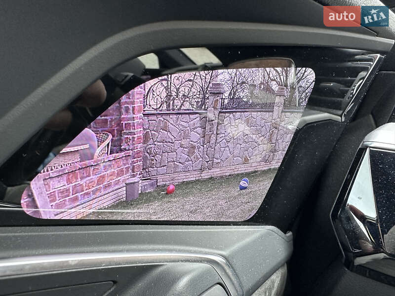 Внедорожник / Кроссовер Audi e-tron 2019 в Львове