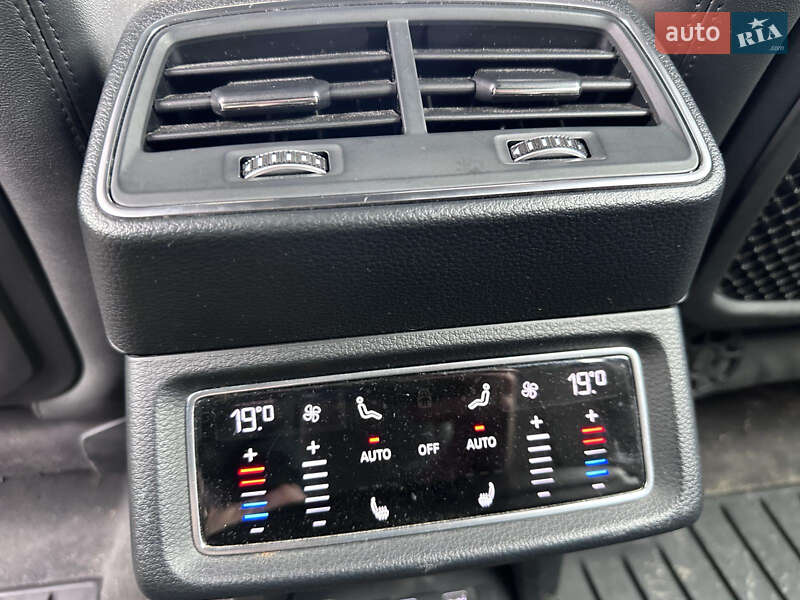 Внедорожник / Кроссовер Audi e-tron 2019 в Львове
