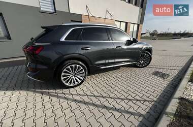Внедорожник / Кроссовер Audi e-tron 2020 в 