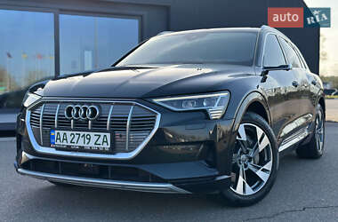 Внедорожник / Кроссовер Audi e-tron 2019 в 