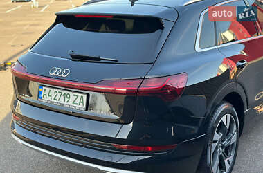 Внедорожник / Кроссовер Audi e-tron 2019 в 