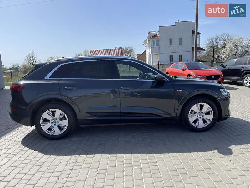 Внедорожник / Кроссовер Audi e-tron 2021 в Луцке