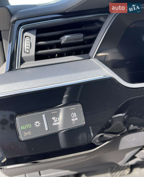 Внедорожник / Кроссовер Audi e-tron 2021 в Луцке