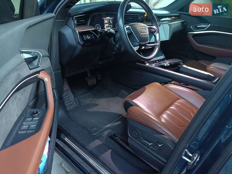 Внедорожник / Кроссовер Audi e-tron 2019 в Тернополе