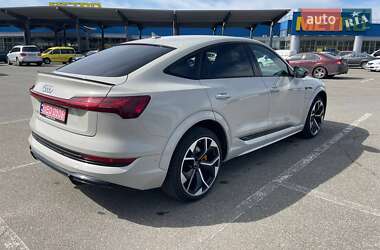 Внедорожник / Кроссовер Audi e-tron 2021 в 