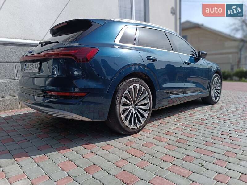 Внедорожник / Кроссовер Audi e-tron 2019 в Тернополе