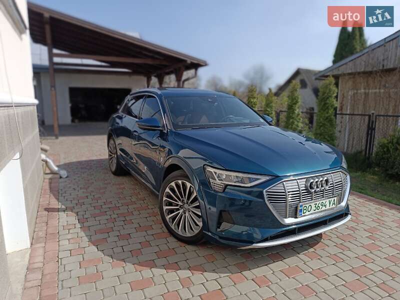 Внедорожник / Кроссовер Audi e-tron 2019 в Тернополе