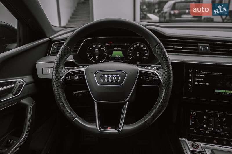 Внедорожник / Кроссовер Audi e-tron 2022 в Львове