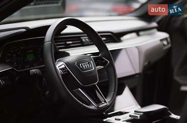 Внедорожник / Кроссовер Audi e-tron 2022 в Львове