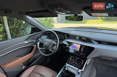 Внедорожник / Кроссовер Audi e-tron 2019 в 
