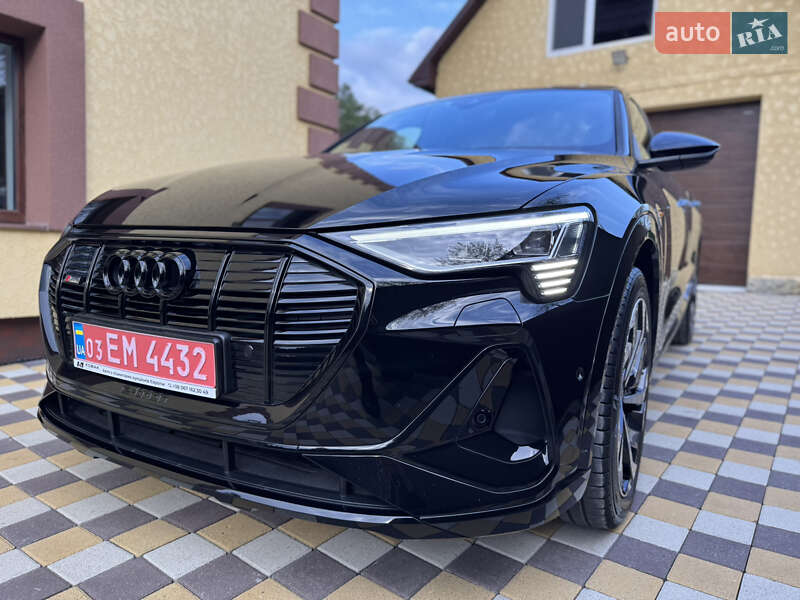 Внедорожник / Кроссовер Audi e-tron 2022 в Золочеве