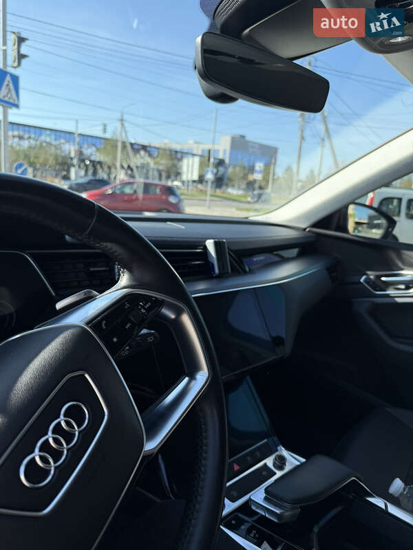 Внедорожник / Кроссовер Audi e-tron 2019 в Ровно