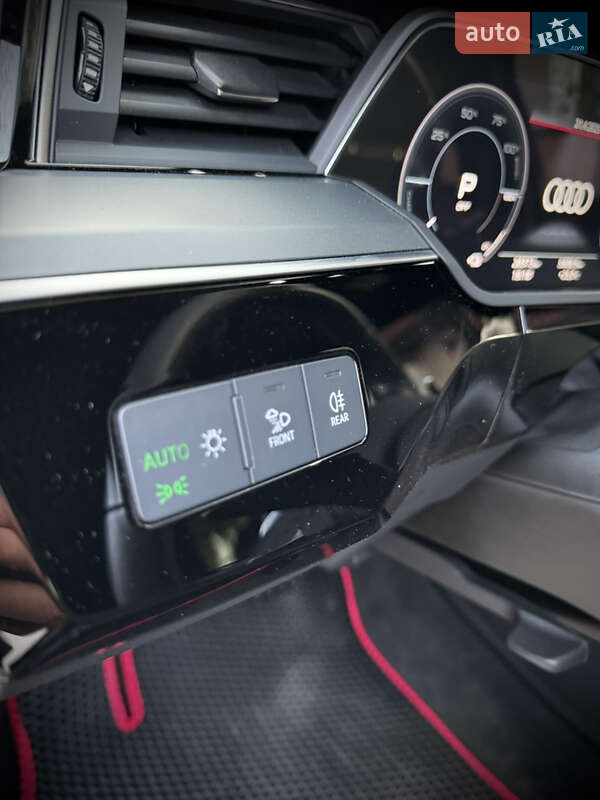 Внедорожник / Кроссовер Audi e-tron 2022 в Кривом Роге