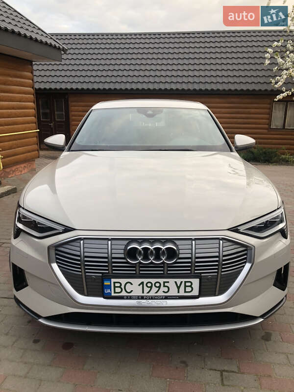 Позашляховик / Кросовер Audi e-tron 2021 в Шептицькому