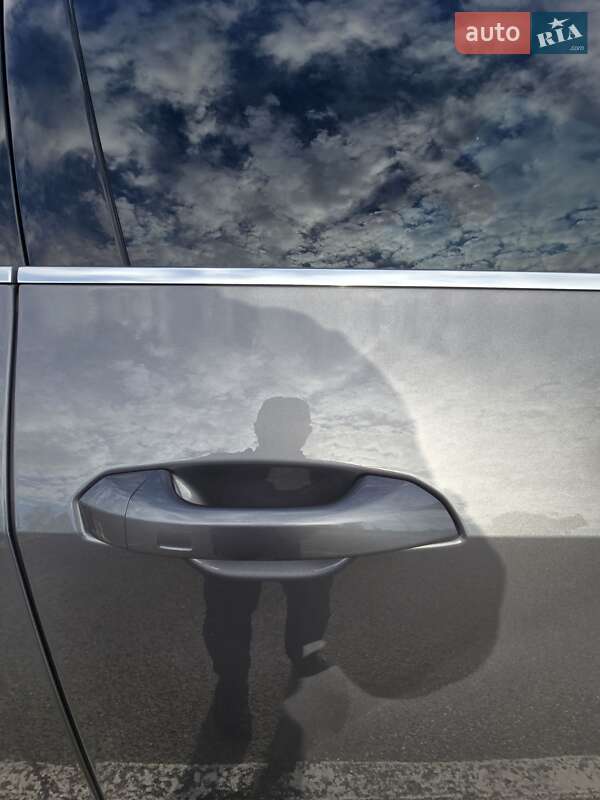 Позашляховик / Кросовер Audi e-tron 2020 в Ужгороді