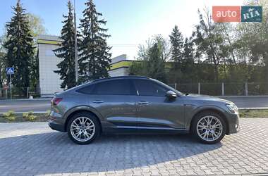 Внедорожник / Кроссовер Audi e-tron 2020 в 