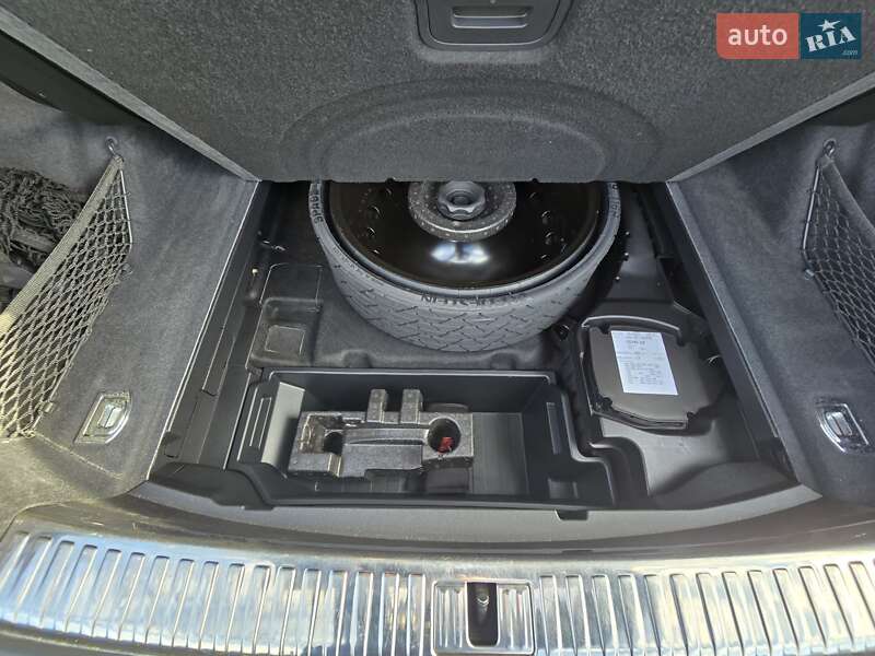 Позашляховик / Кросовер Audi e-tron 2020 в Ужгороді