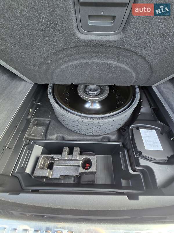 Позашляховик / Кросовер Audi e-tron 2020 в Ужгороді