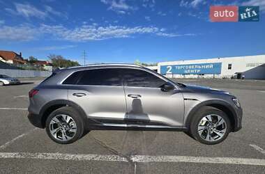 Внедорожник / Кроссовер Audi e-tron 2020 в 