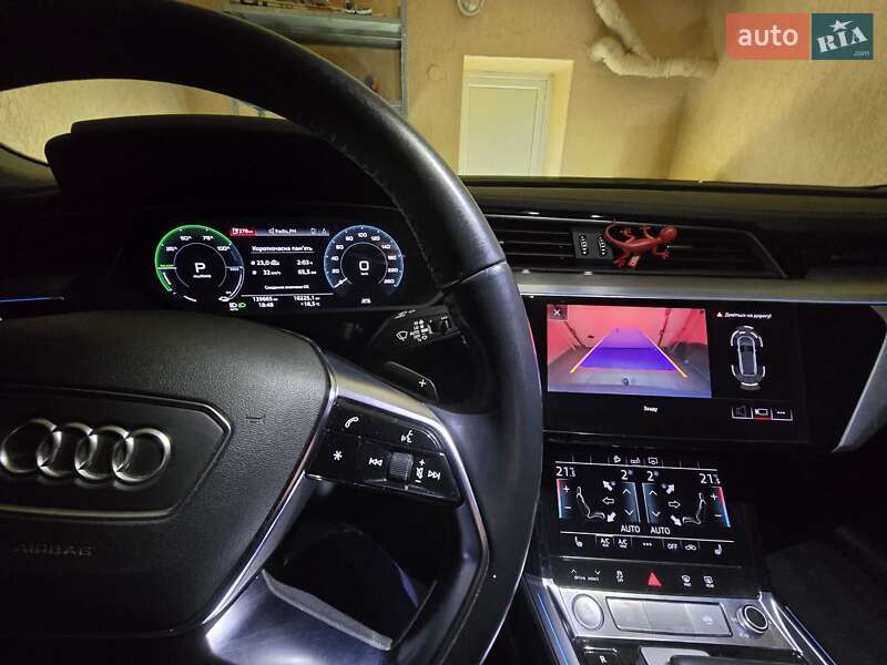 Внедорожник / Кроссовер Audi e-tron 2020 в Ужгороде